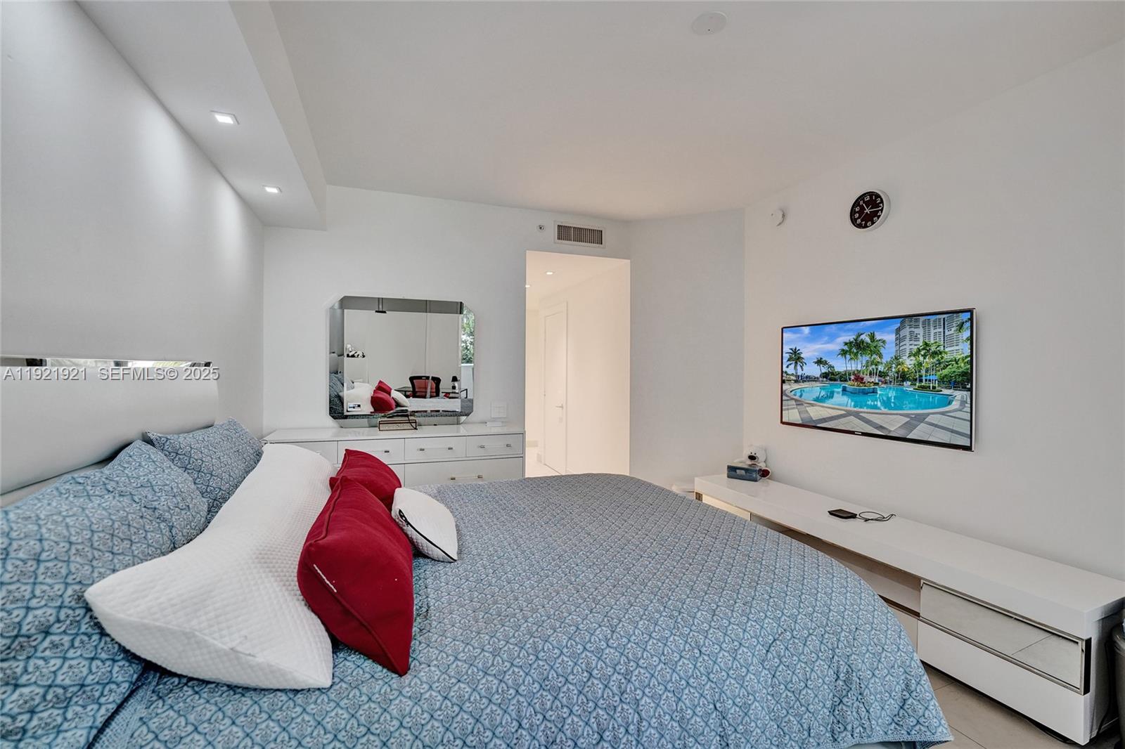 Photo of 21200 Point Place #403, Aventura, Florida, 33180 -