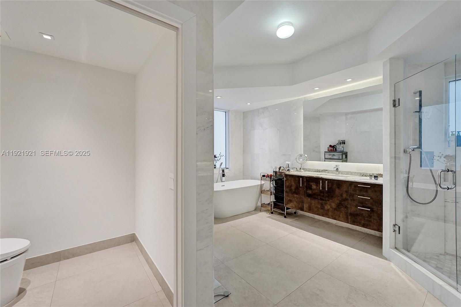 Photo of 21200 Point Place #403, Aventura, Florida, 33180 -