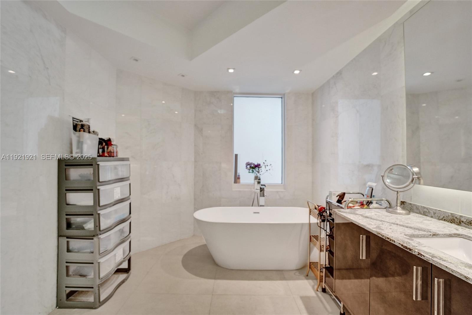 Photo of 21200 Point Place #403, Aventura, Florida, 33180 -