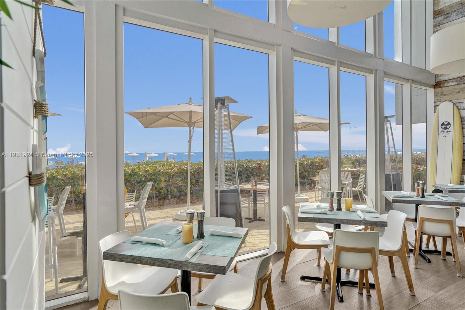 1601 3 / 4 2928 кв.футов $ 2025-11-27 0 Фото