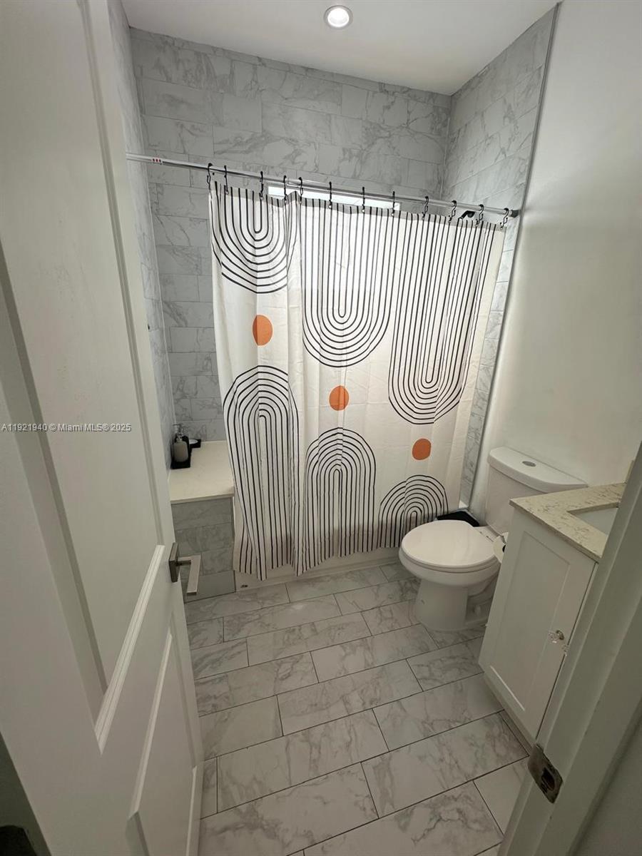 See details / 1908 sq. ft. $ 2025-11-28 0 Photo