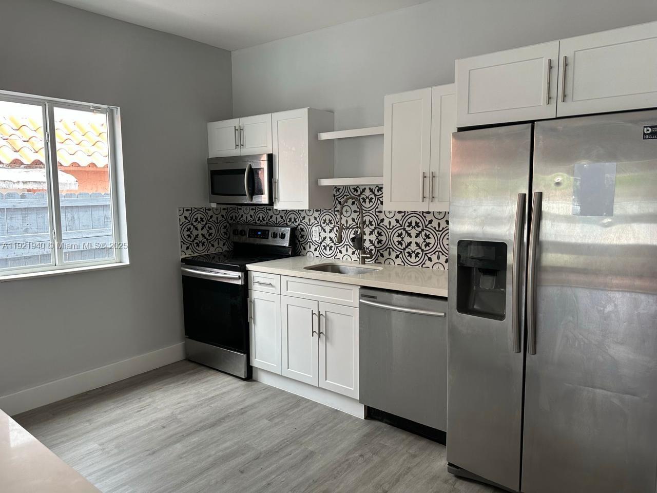 See details / 1908 sq. ft. $ 2025-11-28 0 Photo