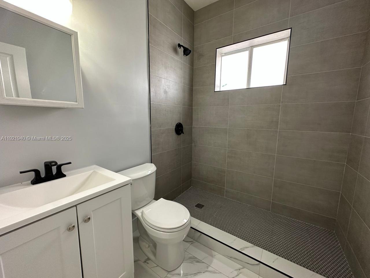 See details / 1908 sq. ft. $ 2025-11-28 0 Photo