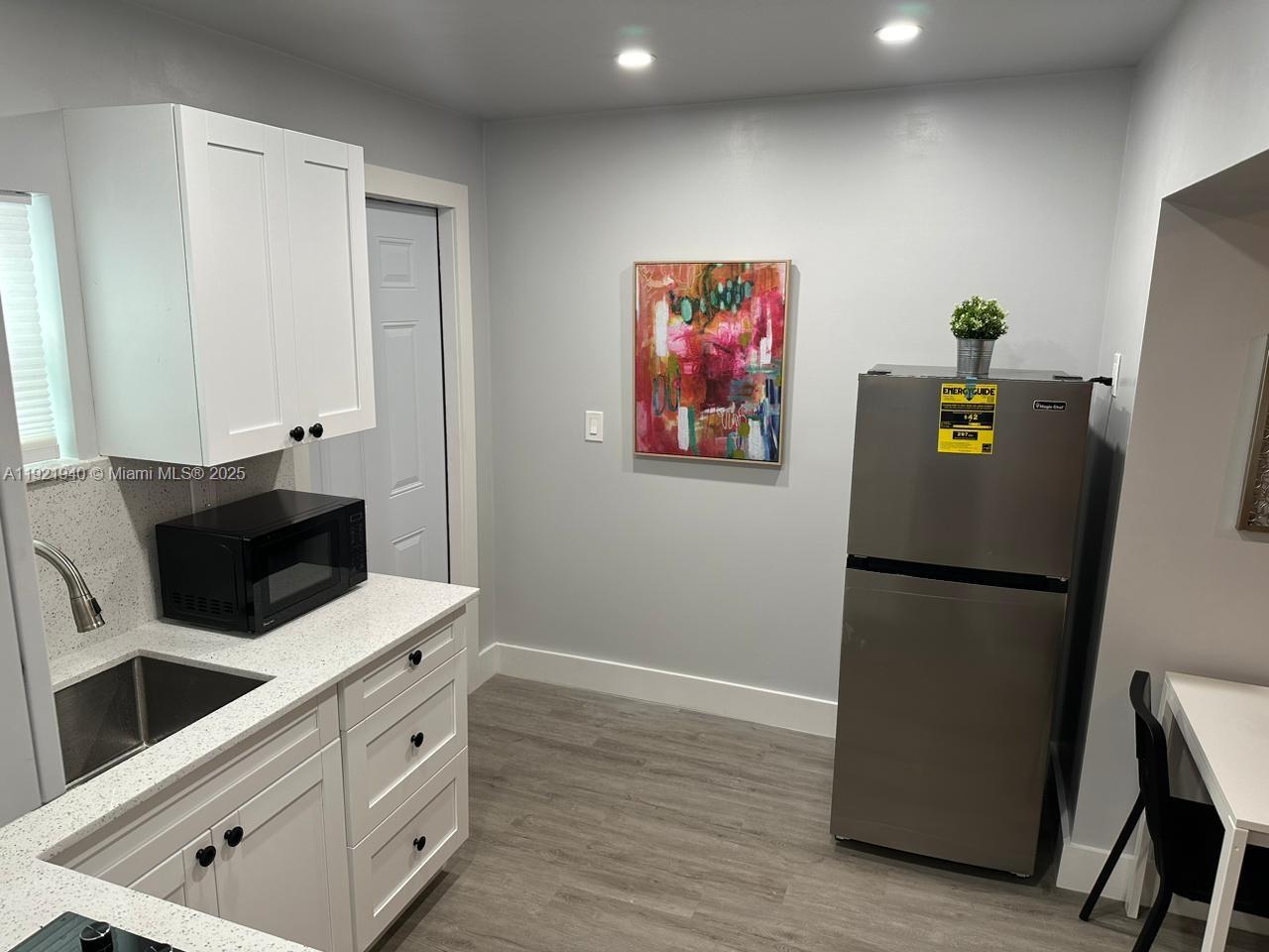 See details / 1908 sq. ft. $ 2025-11-28 0 Photo