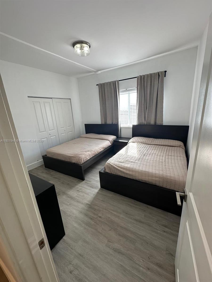 See details / 1908 sq. ft. $ 2025-11-28 0 Photo