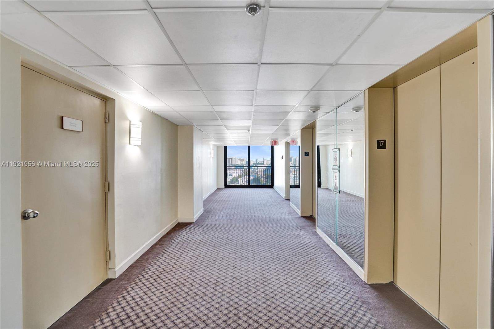 1715 0 / 1 762 sq. ft. $ 2025-11-28 0 foto