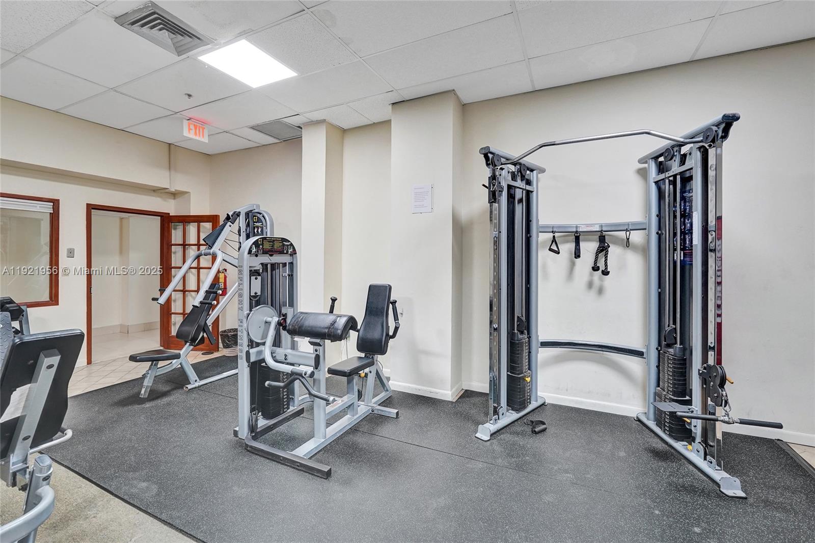 1715 0 / 1 762 sq. ft. $ 2025-11-28 0 foto