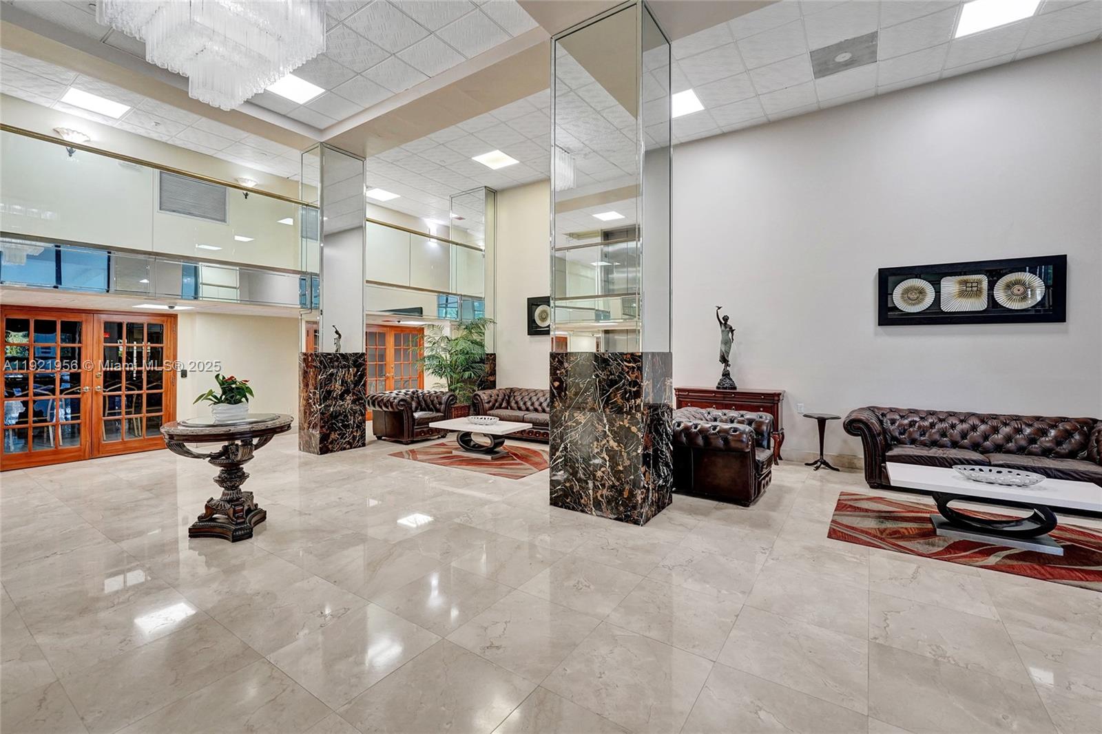 1715 0 / 1 762 sq. ft. $ 2025-11-28 0 foto