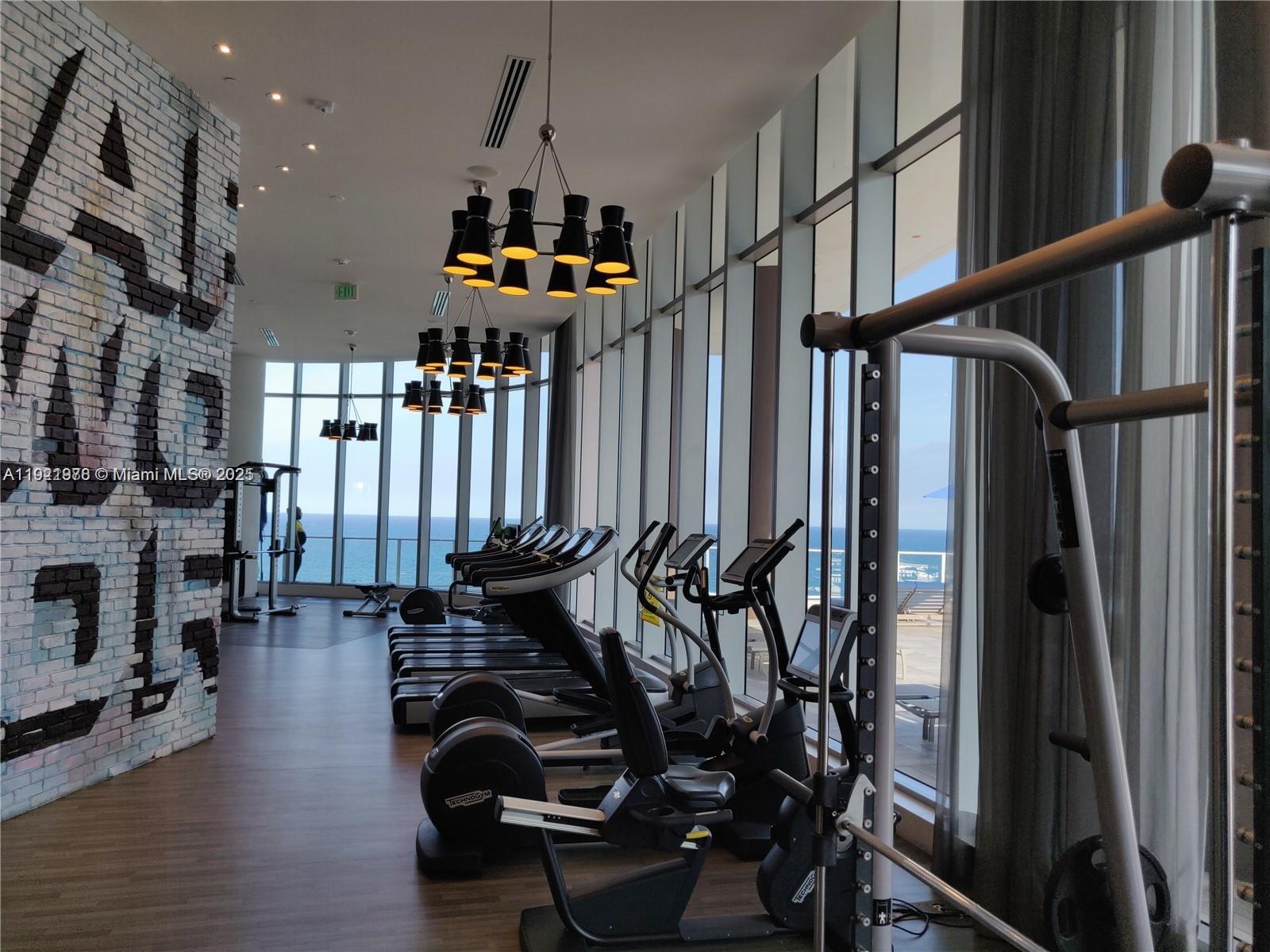 1506 2 / 2 1129 sq. ft. $ 2025-11-28 0 Photo