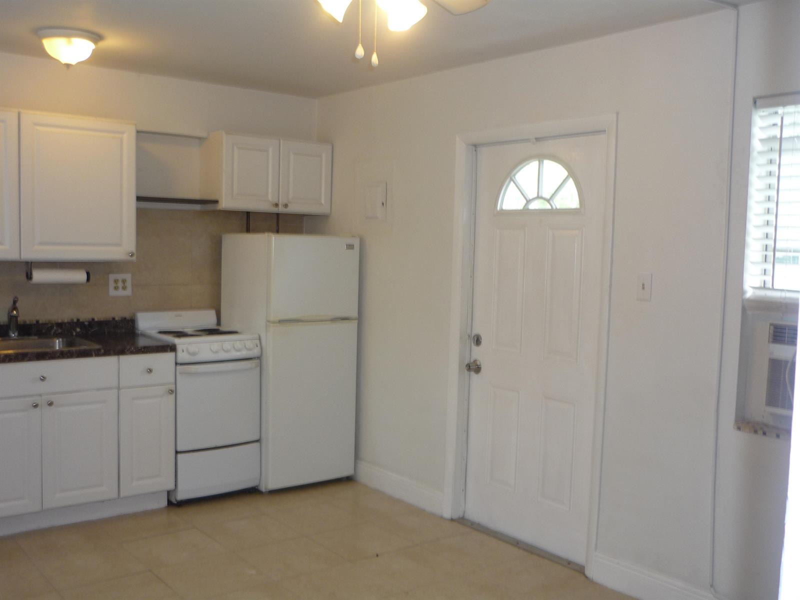 Ver detalles / 0 1495 sq. ft. $ 2026-04-19 0 foto