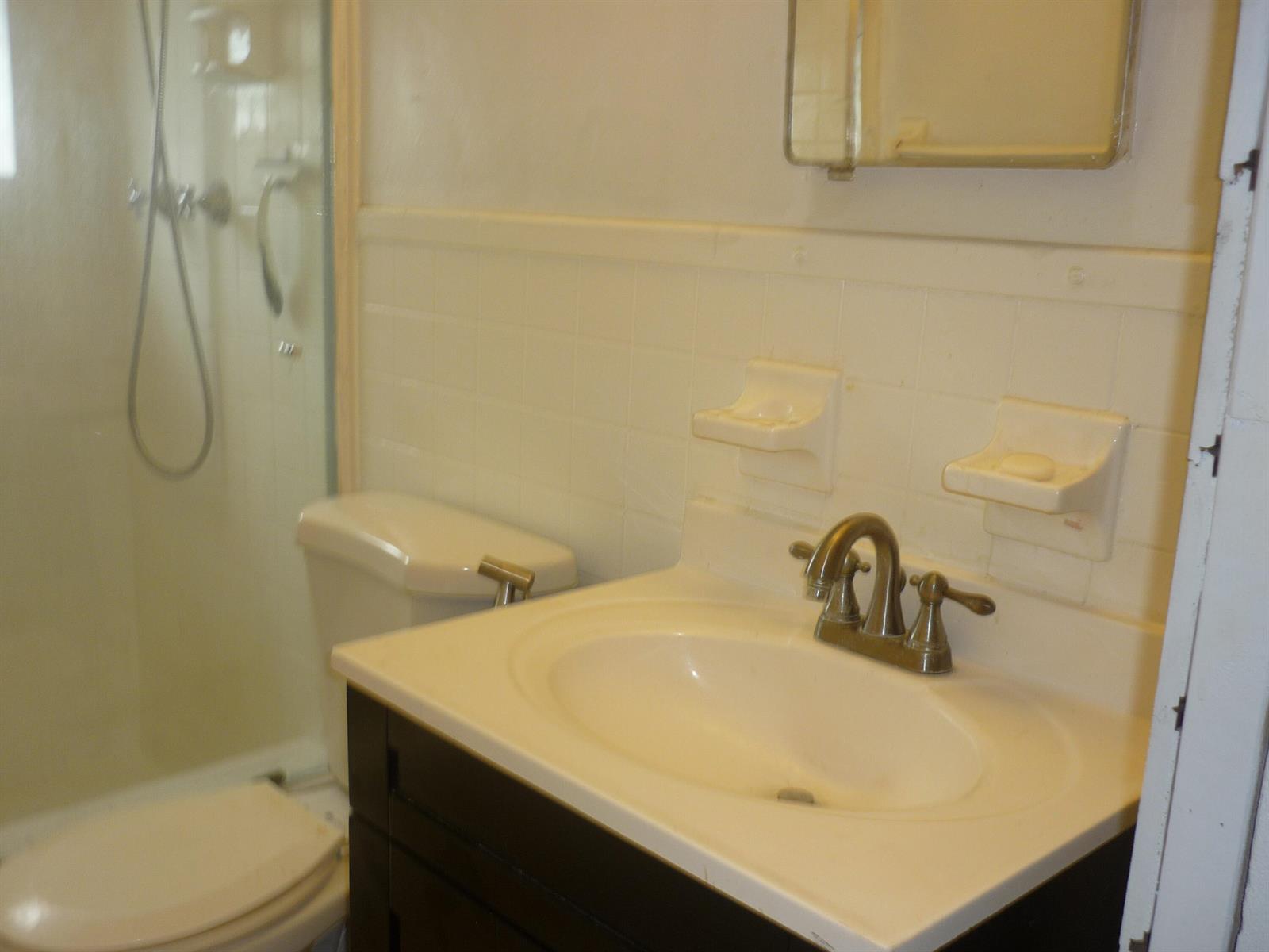 Ver detalles / 0 1495 sq. ft. $ 2026-04-19 0 foto