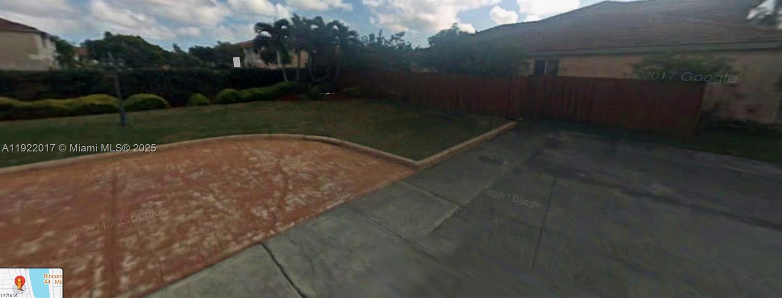   /   кв.футов $ 2025-11-28 0 Фото