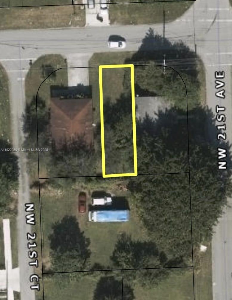   /   кв.футов $ 2025-11-28 0 Фото