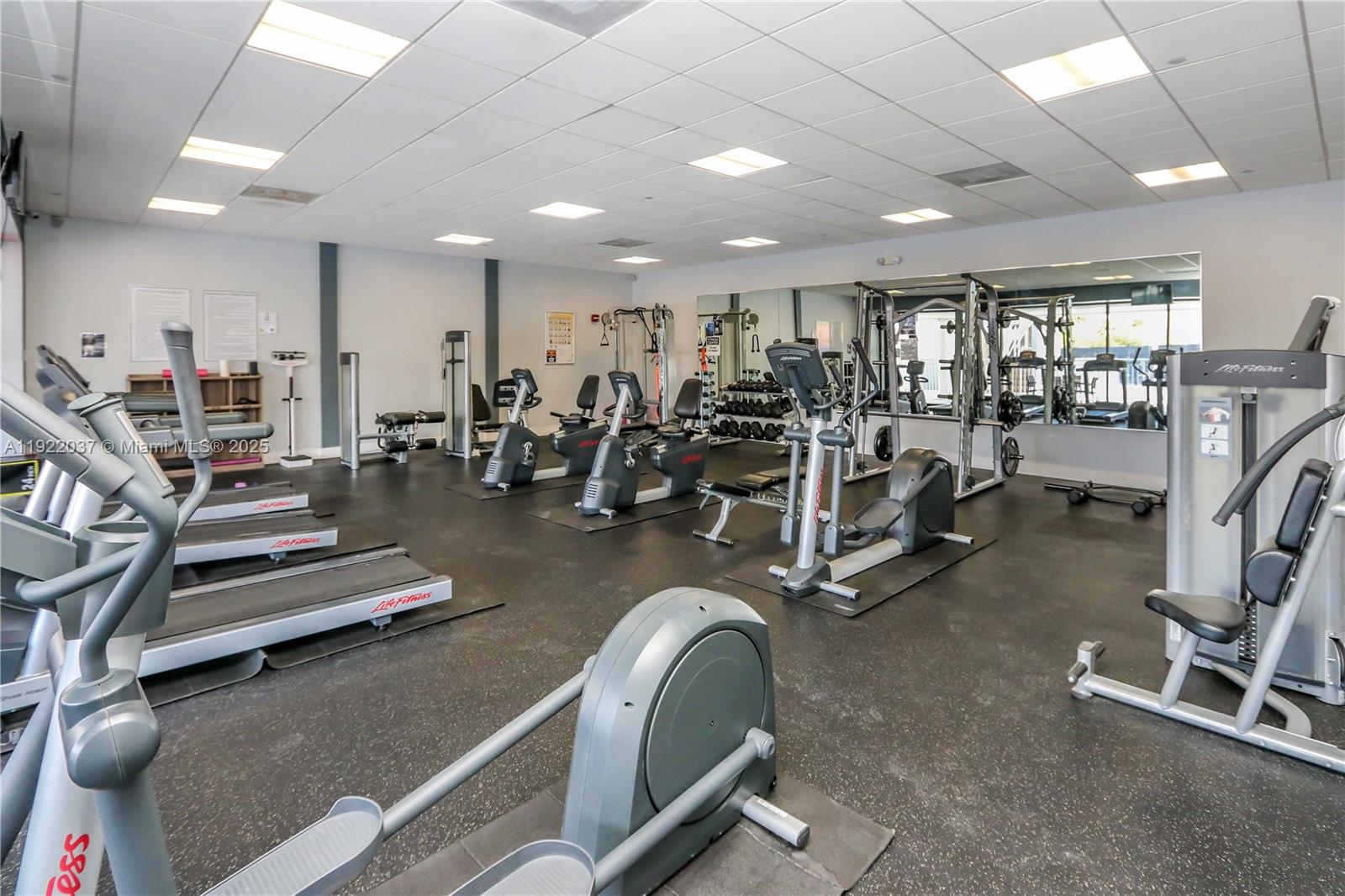 Photo of 3625 Country Club Dr #1804, Aventura, Florida, 33180 -