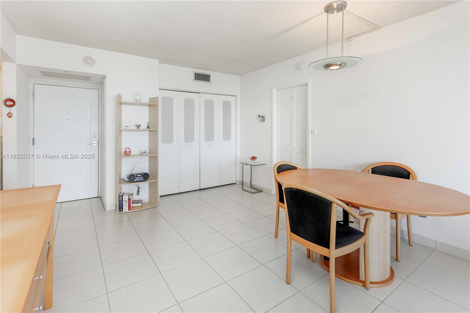 Photo of 3625 Country Club Dr #1804, Aventura, Florida, 33180 -