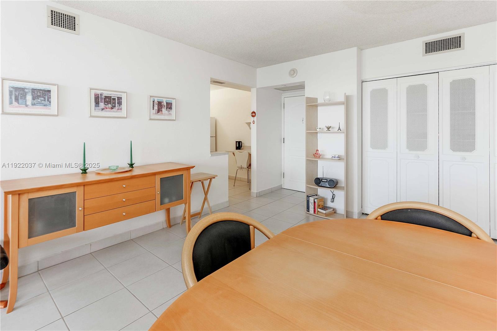 Photo of 3625 Country Club Dr #1804, Aventura, Florida, 33180 -