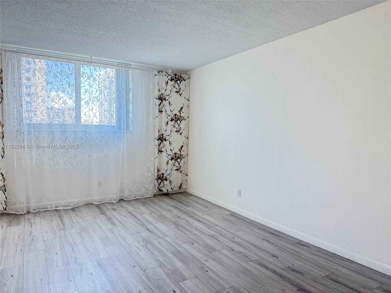 Photo of 19380 Collins Ave #602, Sunny Isles Beach, Florida, 33160 -