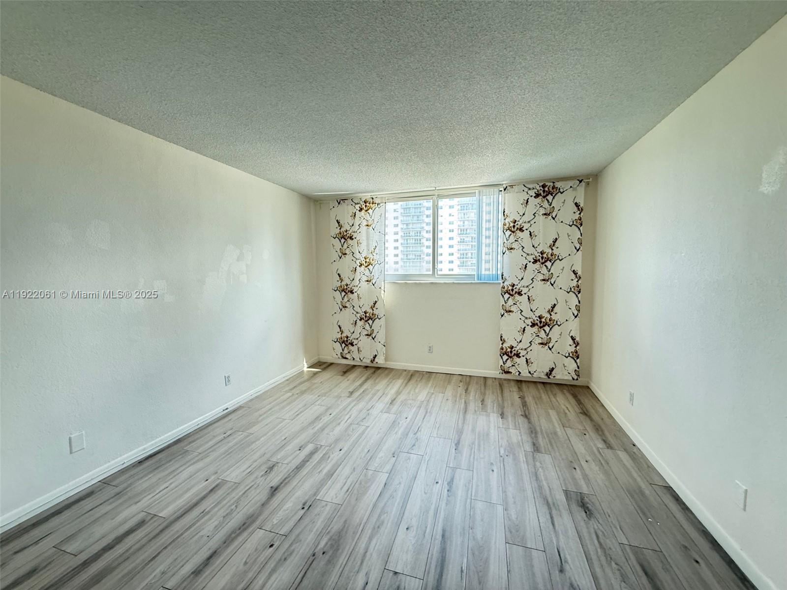 Photo of 19380 Collins Ave #602, Sunny Isles Beach, Florida, 33160 -