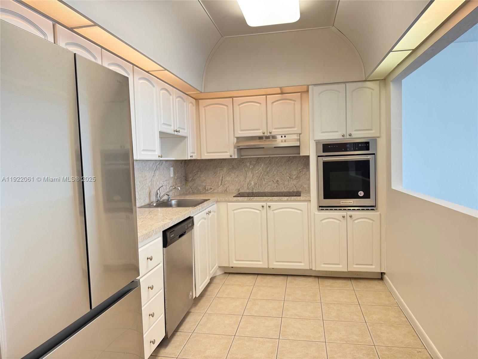 Photo of 19380 Collins Ave #602, Sunny Isles Beach, Florida, 33160 -