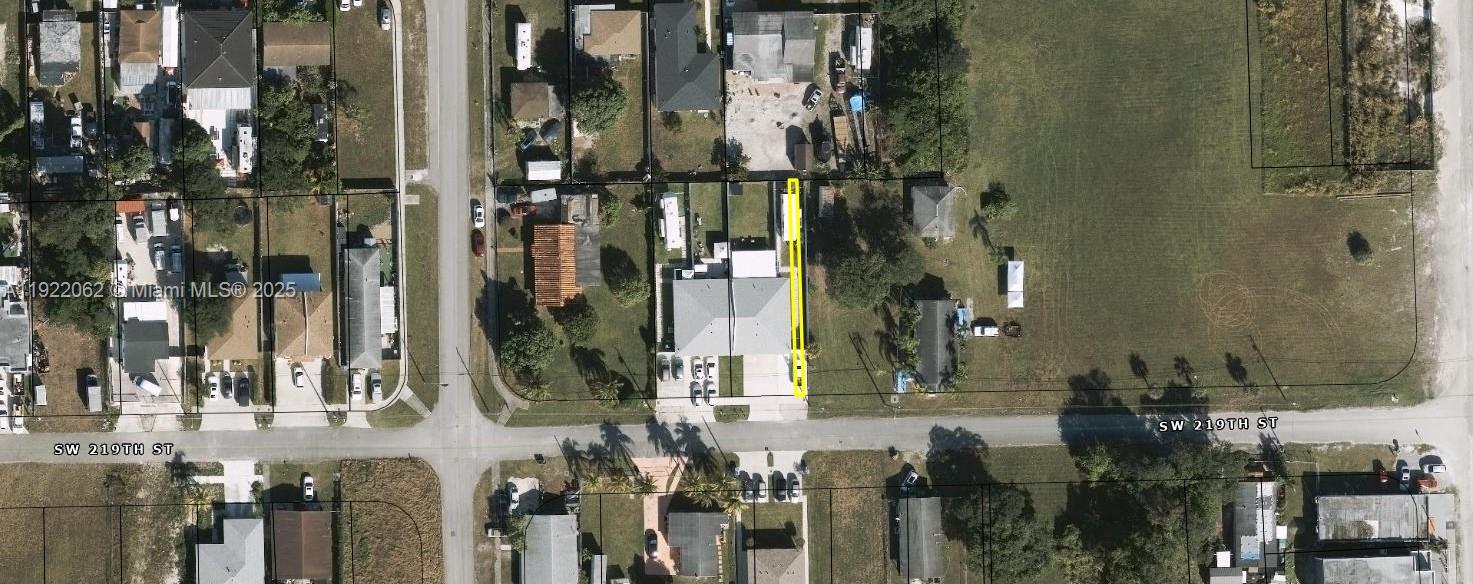   /   sq. ft. $ 2025-11-28 0 foto