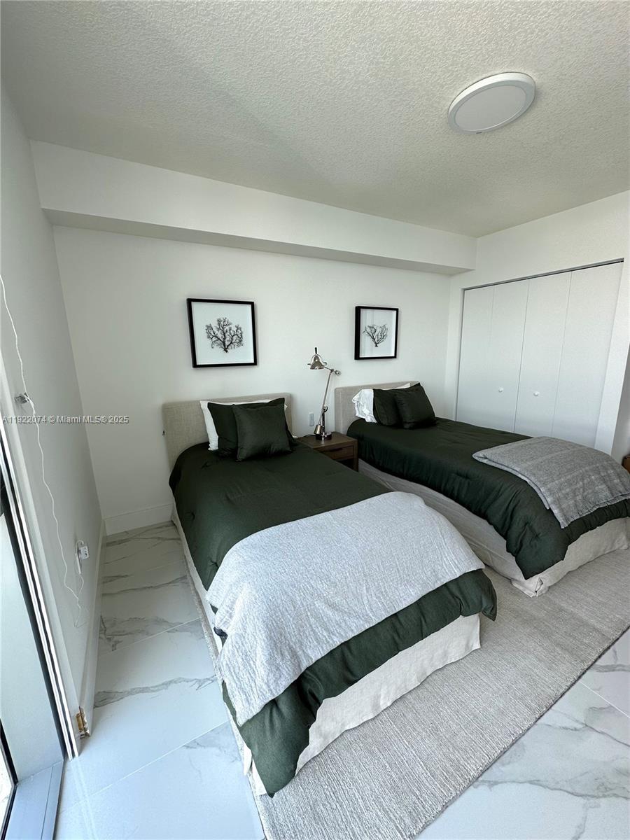 See details 5-2002 3 / 4 1892 sq. ft. $ 2025-11-28 0 Photo