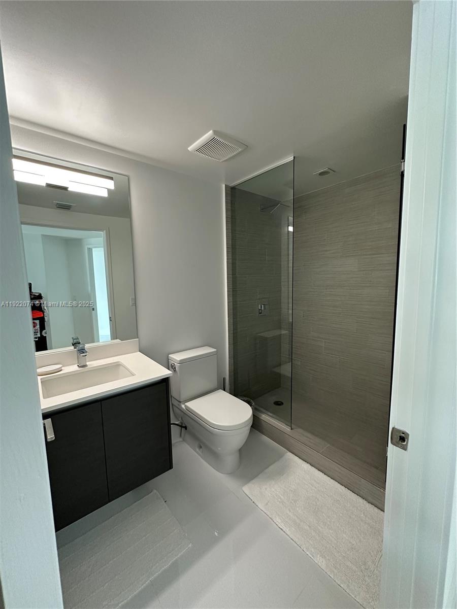 See details 5-2002 3 / 4 1892 sq. ft. $ 2025-11-28 0 Photo