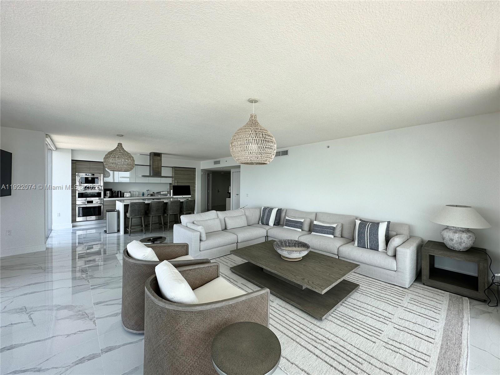 See details 5-2002 3 / 4 1892 sq. ft. $ 2025-11-28 0 Photo