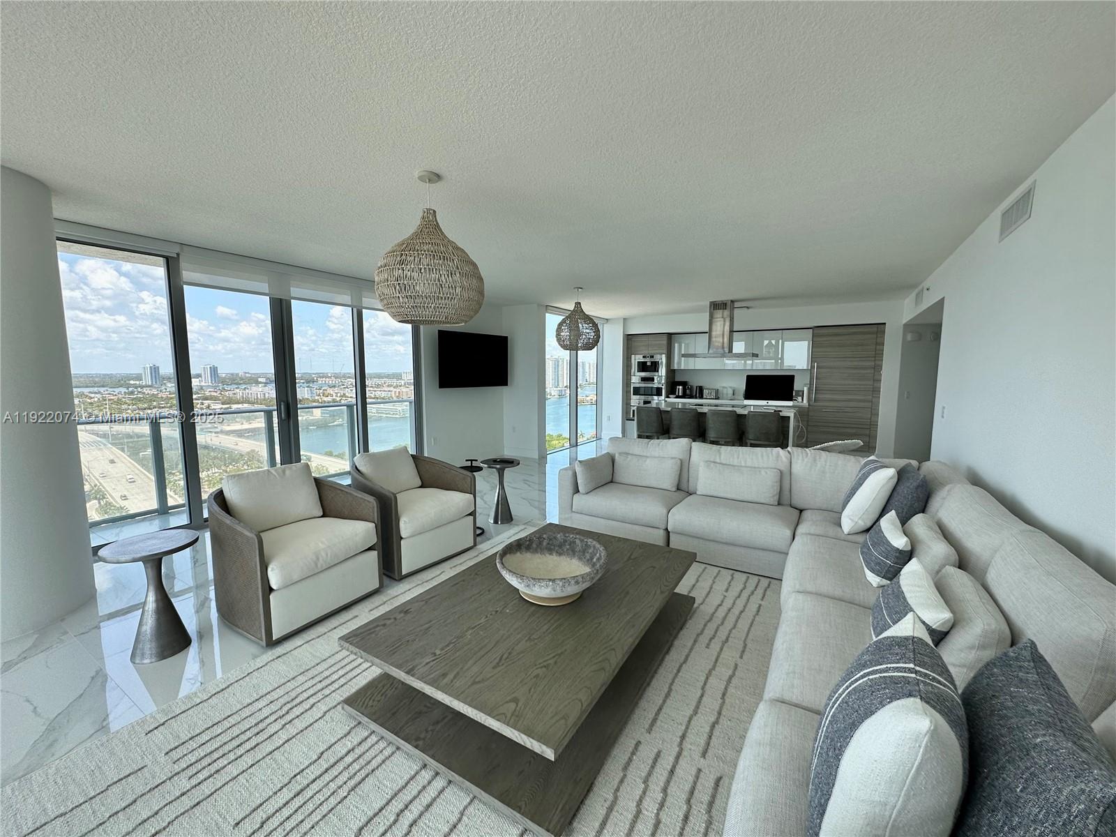 See details 5-2002 3 / 4 1892 sq. ft. $ 2025-11-28 0 Photo