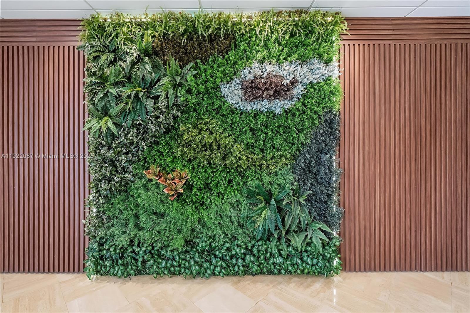 1704 3 / 3 1890 sq. ft. $ 2025-11-28 0 Photo