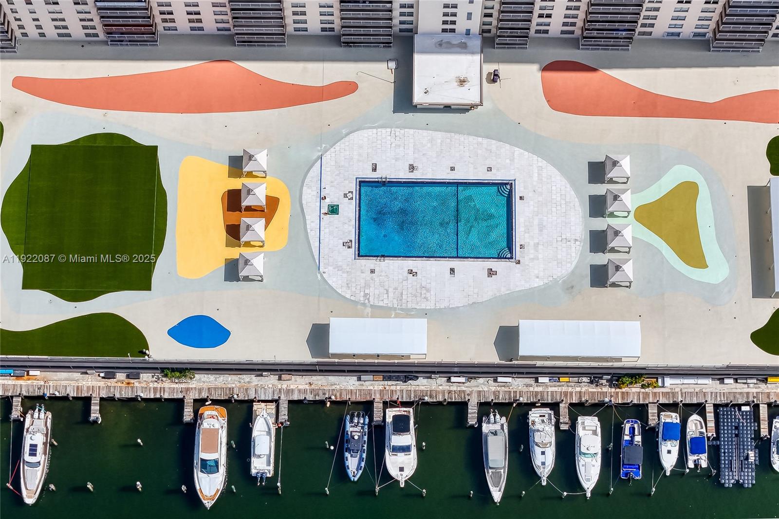 1704 3 / 3 1890 sq. ft. $ 2025-11-28 0 Photo