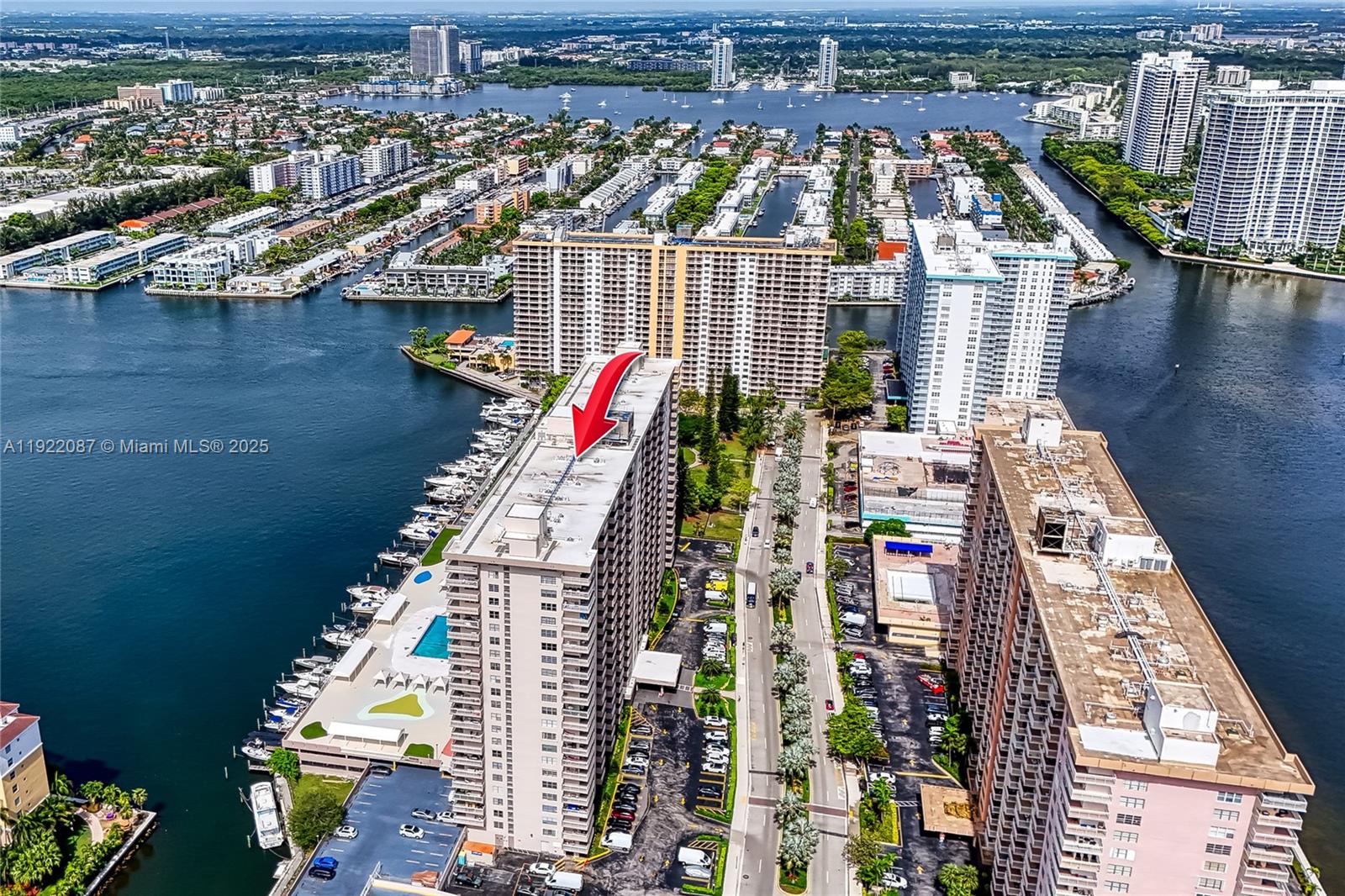 1704 3 / 3 1890 sq. ft. $ 2025-11-28 0 Photo