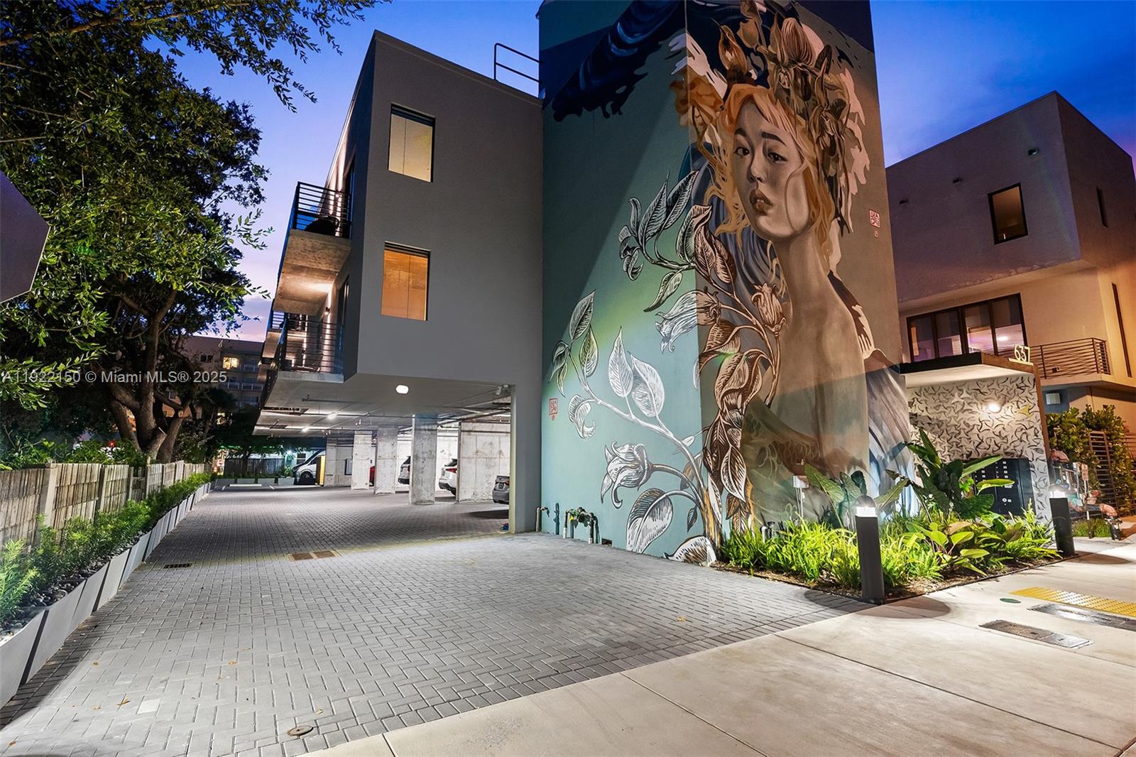   /   sq. ft. $ 2025-11-28 0 Photo