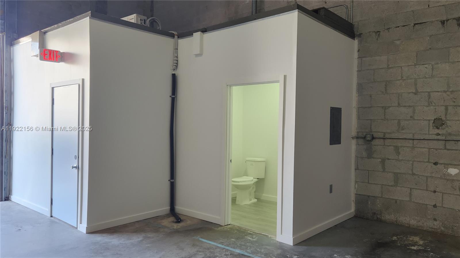 5  /   sq. ft. $ 2025-11-28 0 Photo