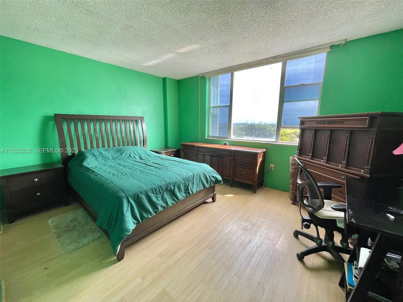 See details 609 1 / 2 844 sq. ft. $ 2025-11-29 0 Photo