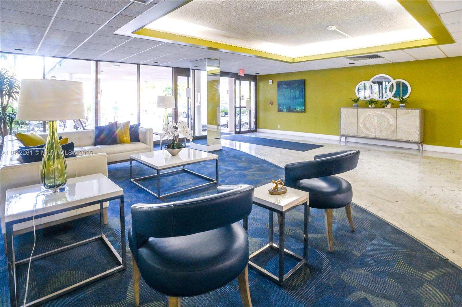 See details 804 1 / 2 844 sq. ft. $ 2025-11-29 0 Photo