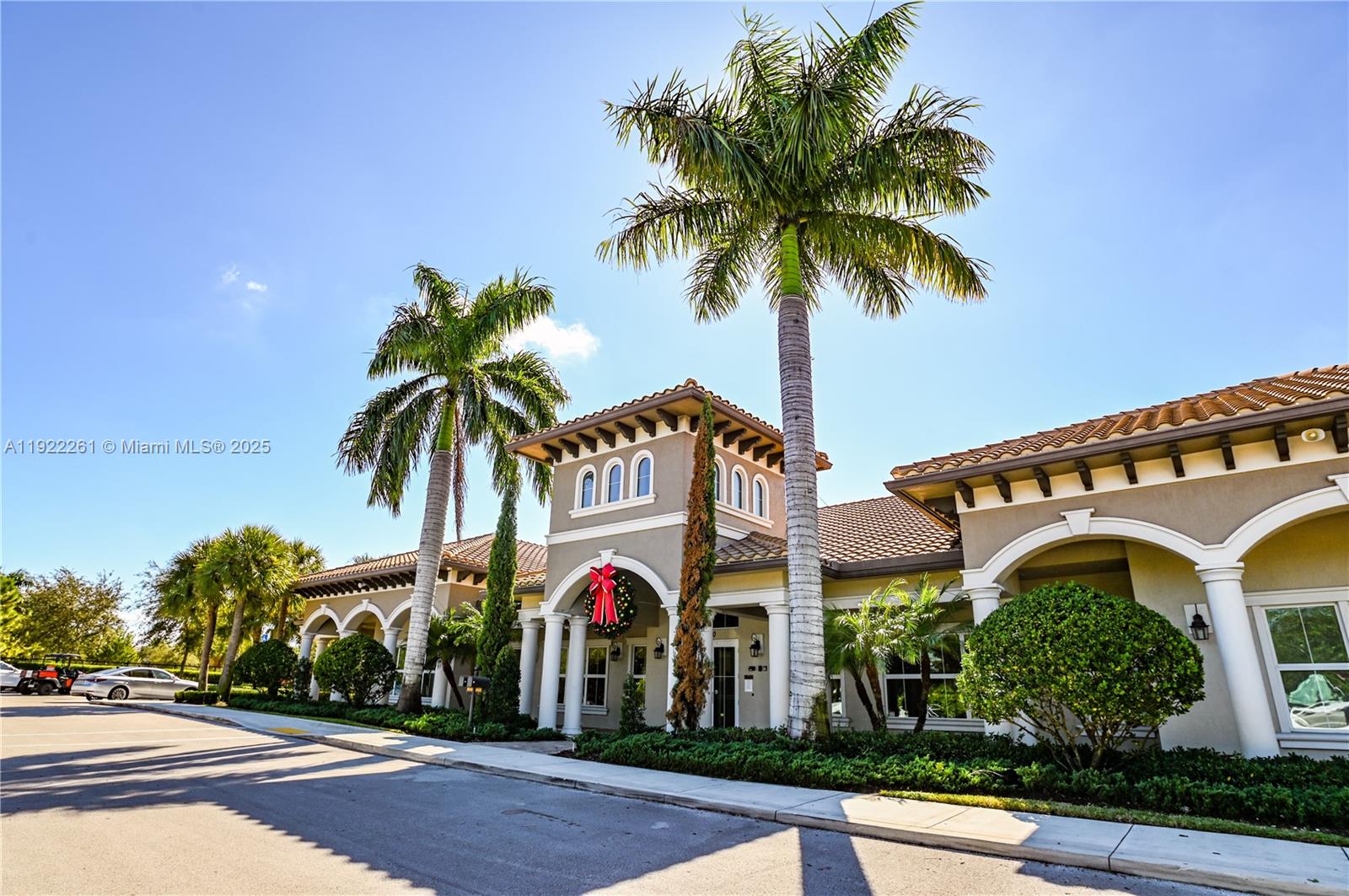 See details 804 1 / 2 844 sq. ft. $ 2025-11-29 0 Photo