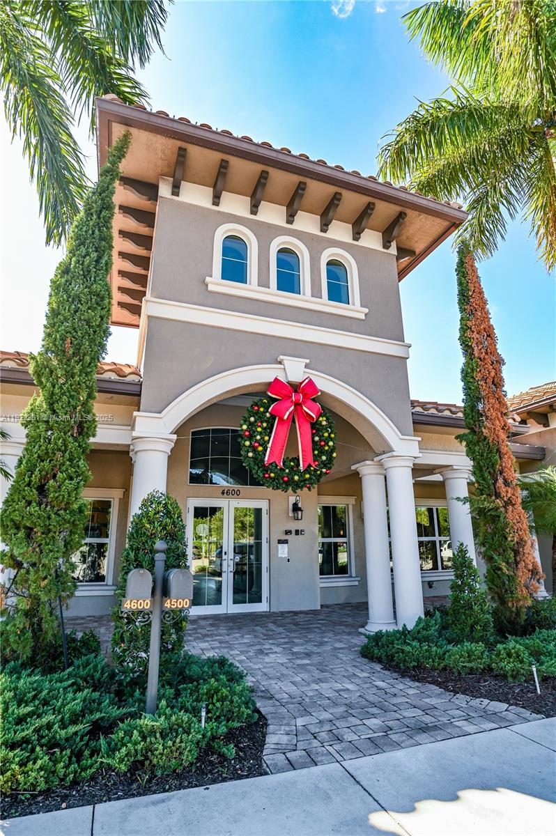 See details 804 1 / 2 844 sq. ft. $ 2025-11-29 0 Photo