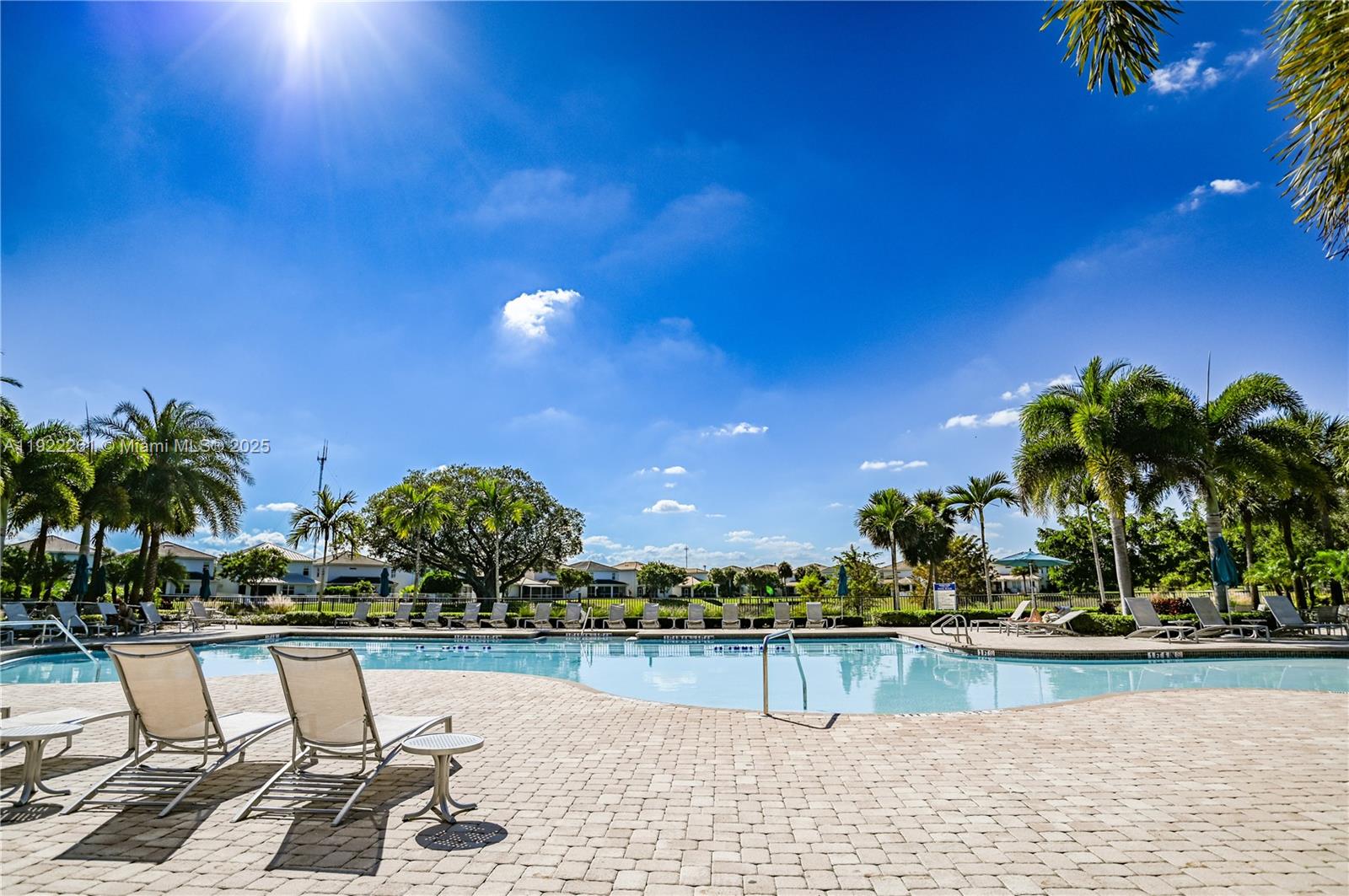 See details 804 1 / 2 844 sq. ft. $ 2025-11-29 0 Photo