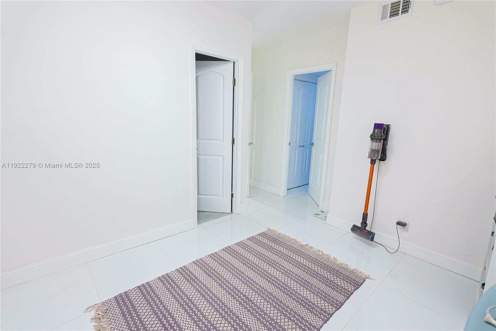 Photo of 19390 Collins Ave  #320, Sunny Isles Beach, Florida, 33160 - 