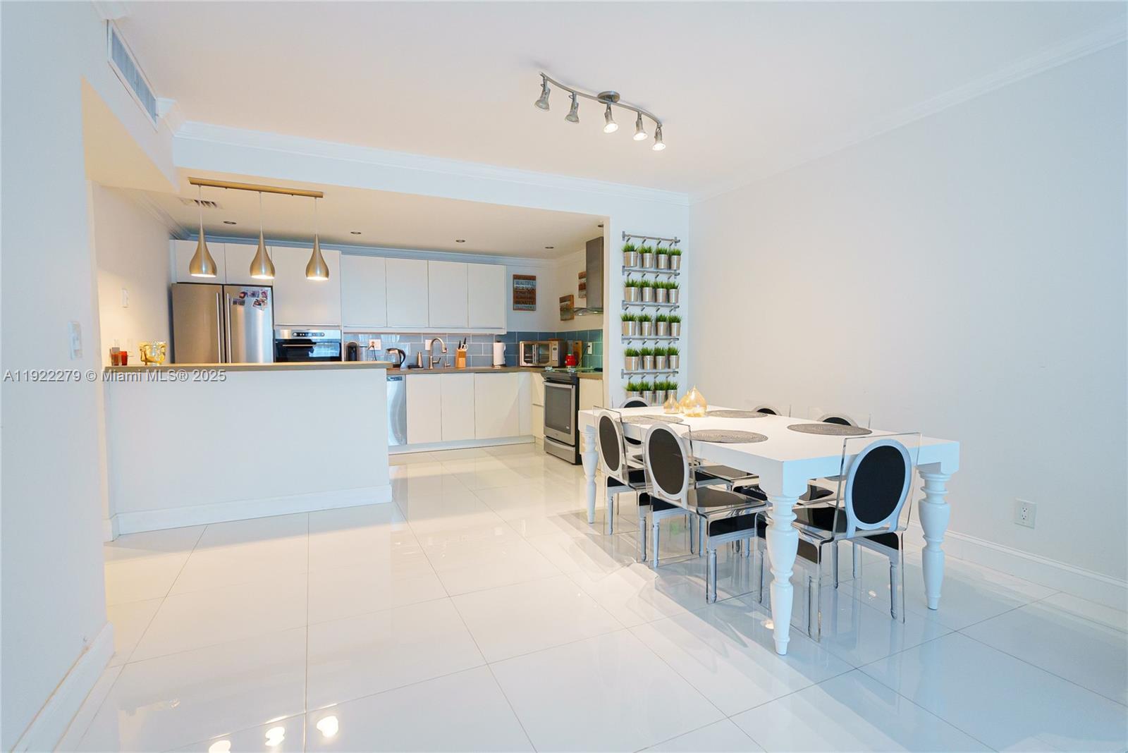 Photo of 19390 Collins Ave  #320, Sunny Isles Beach, Florida, 33160 - 