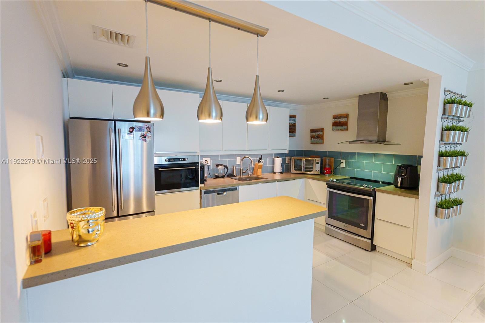 Photo of 19390 Collins Ave  #320, Sunny Isles Beach, Florida, 33160 - 