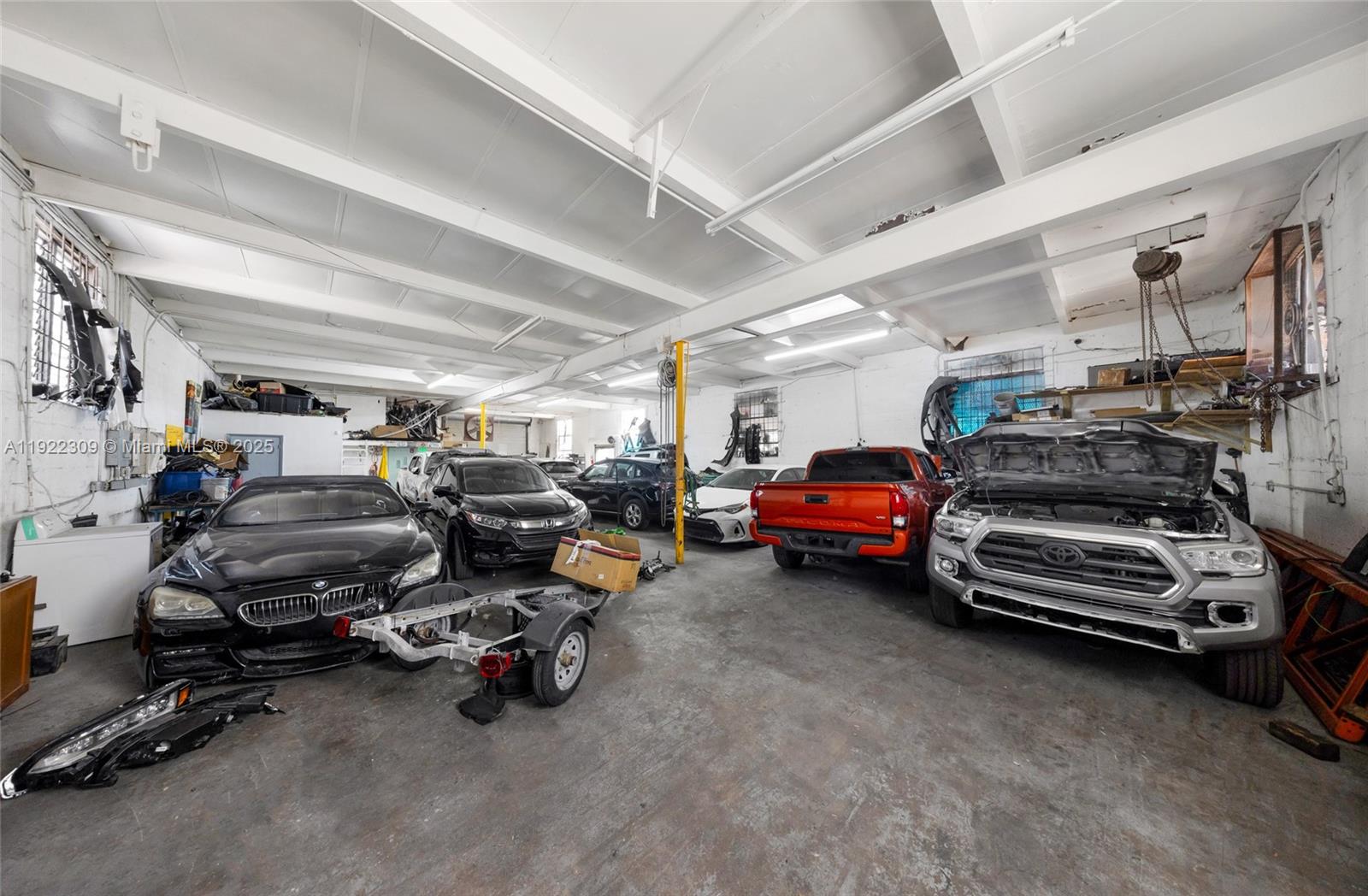 See details / sq. ft. $ 2025-11-29 0 Photo