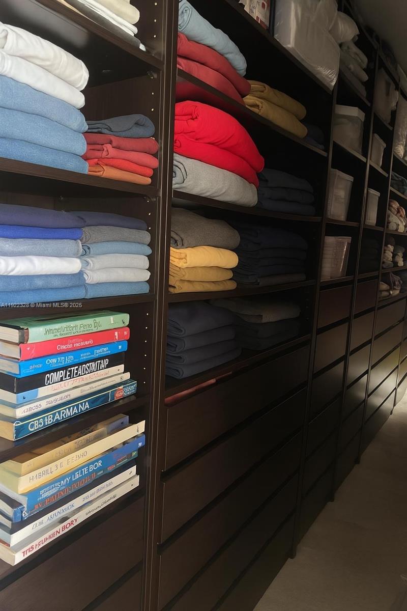 Photo of 20379 Country Club Dr  #2333, Aventura, Florida, 33180 - 