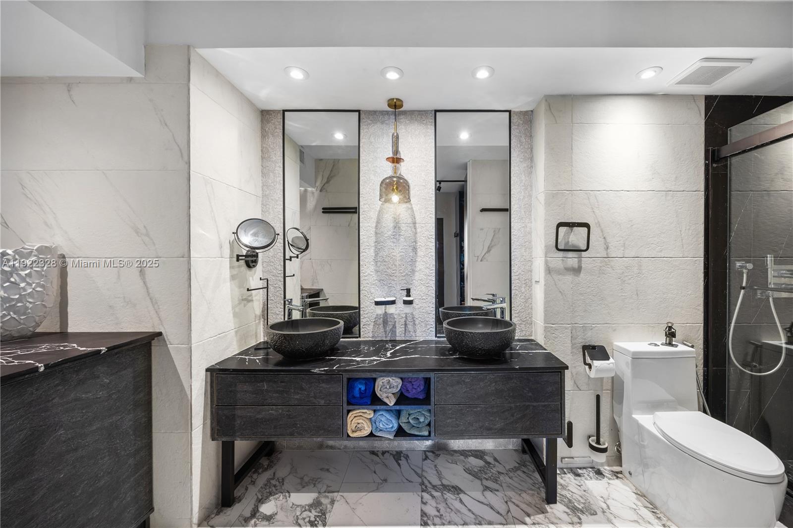 Photo of 20379 Country Club Dr  #2333, Aventura, Florida, 33180 - 