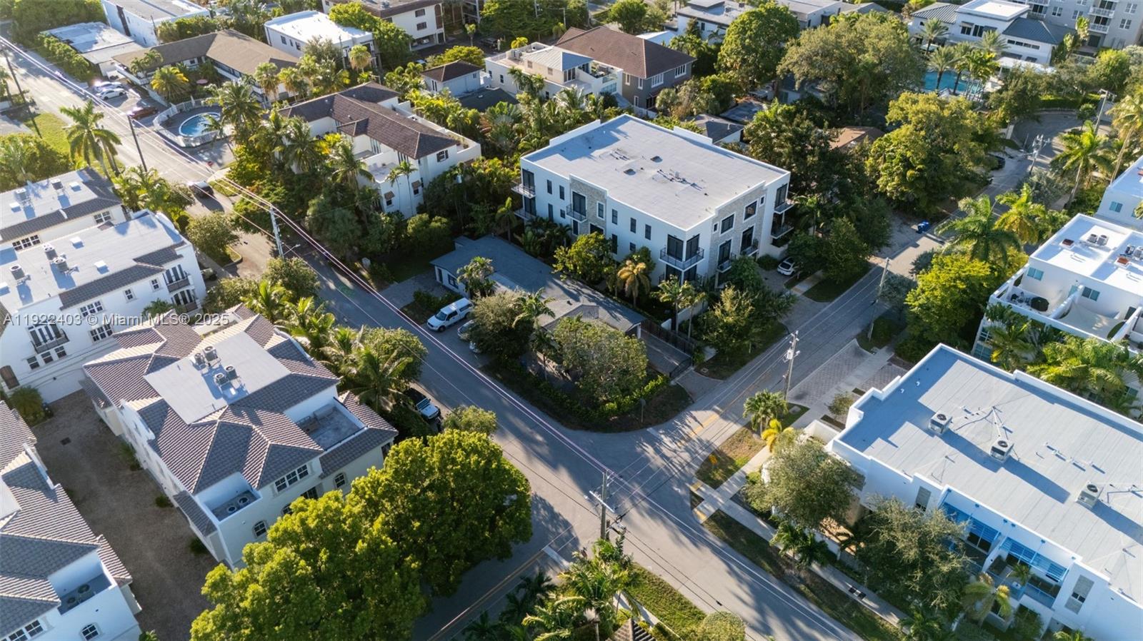   /  2295 sq. ft. $ 2025-11-30 0 Photo