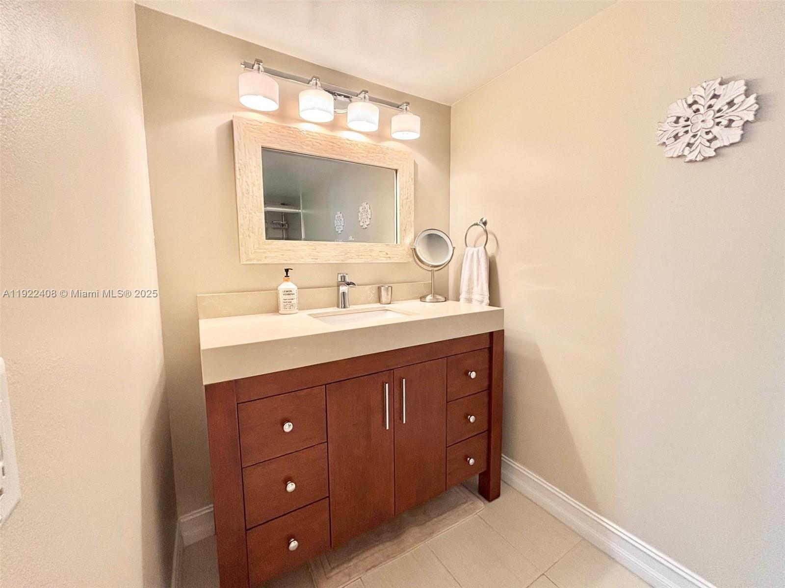Photo of 1201 Ocean Dr  #1610S, Hollywood, Florida, 33019 - 