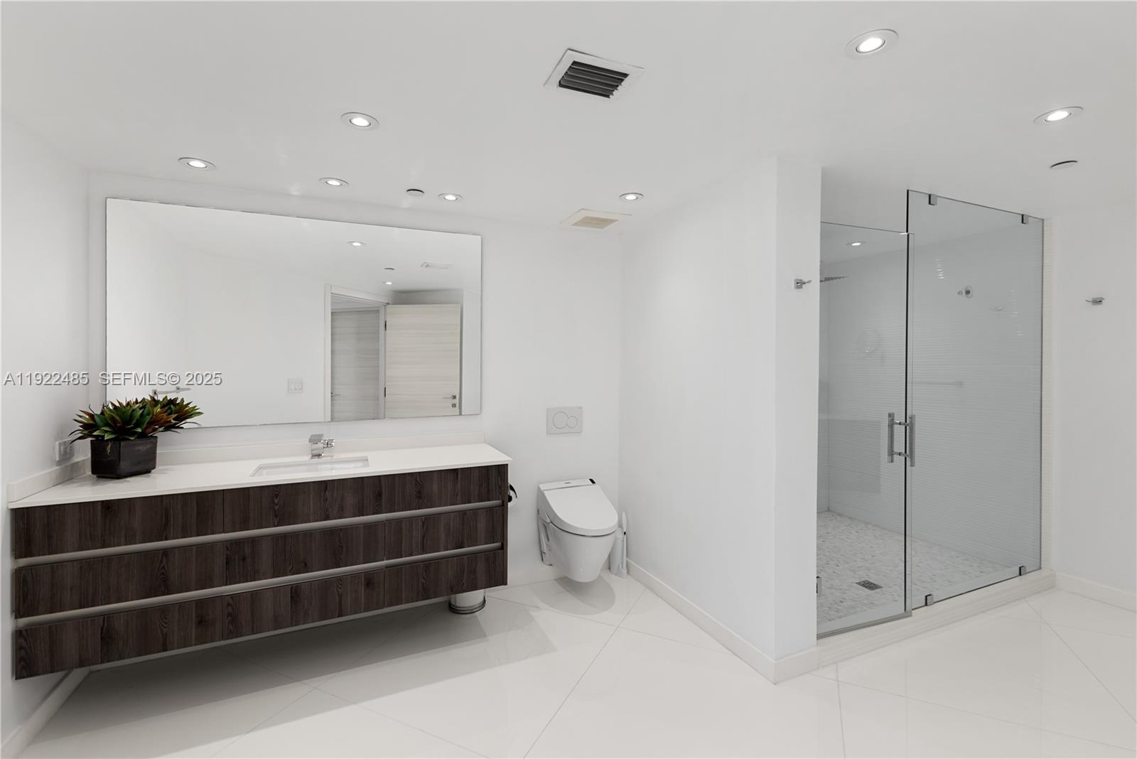 Photo of 19955 38th Ct #2205, Aventura, Florida, 33180 -