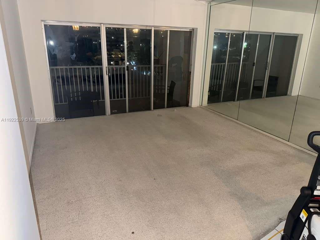 Ver detalles 201 1 / 2 762 sq. ft. $ 2025-12-01 0 foto