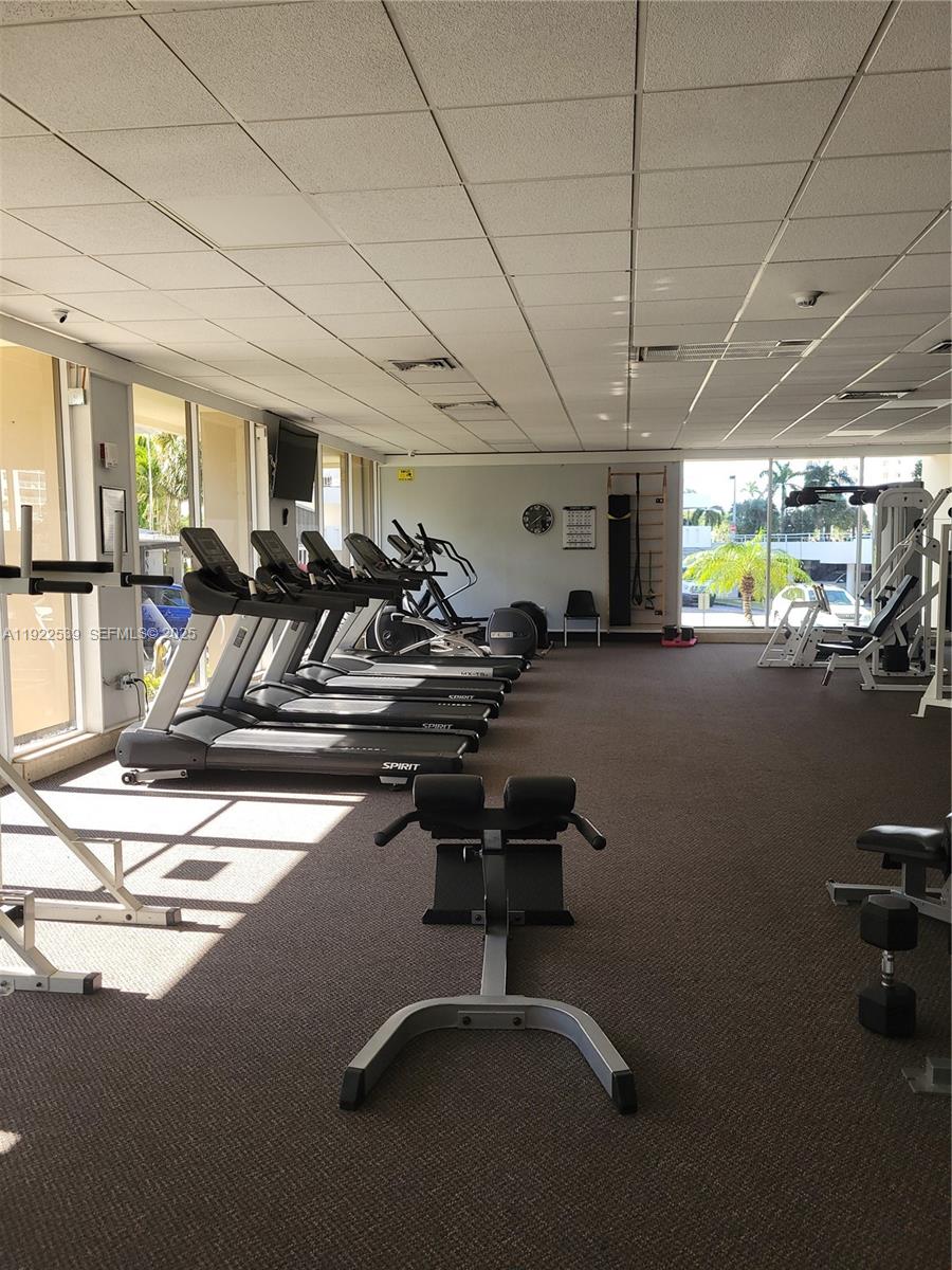 201 1 / 2 762 sq. ft. $ 2025-12-15 0 Photo