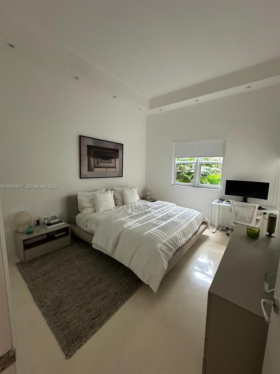 Photo of 19900 Country Club Dr  #114, Aventura, Florida, 33180 - 